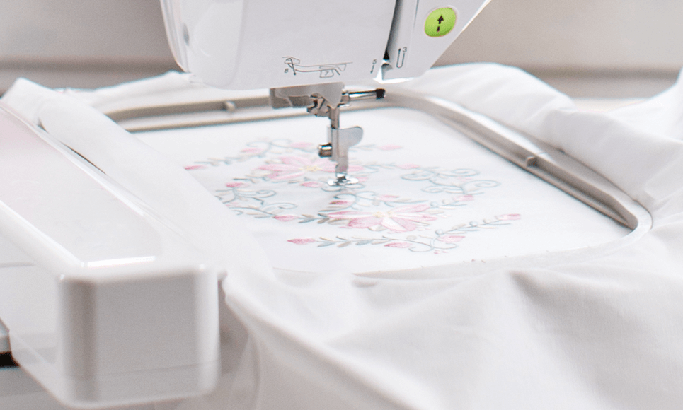 Innov-is NV2600 sewing and embroidery machine  3